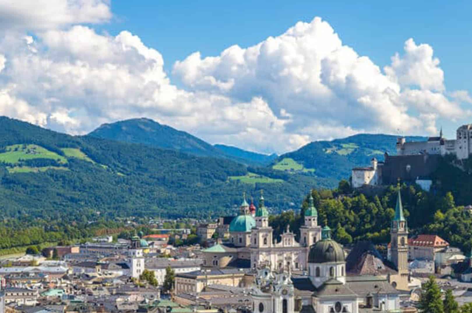 waldgeschichten-artikel-ausflugstipps-in-kaernten-foto-panorama-woerthersee