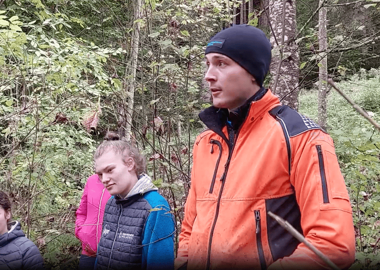 Fortbildung im Wald: Waldspaziergang für Frauen – und Mädels