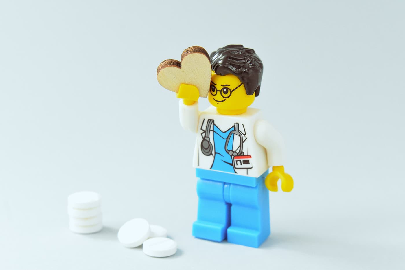 lego-doktor-waldgeschichten-holz-pharma-medikamente Holz als Baustein für Medikamente, Waldgeschichten